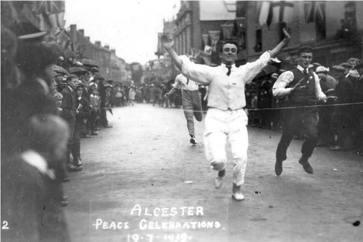 Picture depicting a WW1 race in Alcester
