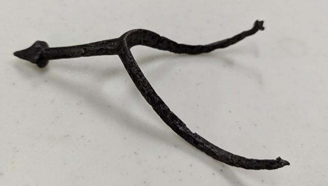 Iron spur